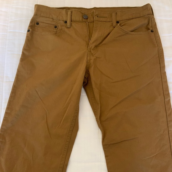 Levi 502; 30x30; BRAND NEW CONDITION ;40$ - Picture 2 of 3